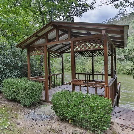 Heaven On The Toccoa Where You Will Enjoy The Sites And Sounds Of The Toccoa River